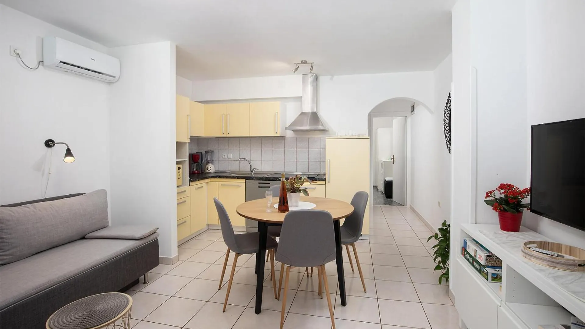 Stunning Home In Fazana With Kitchen Holiday home
